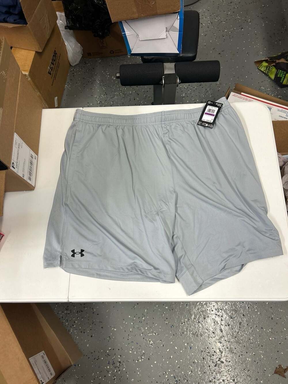New Under Armour Mens UA Team Tech Vent 9in Shorts Gray 2XL